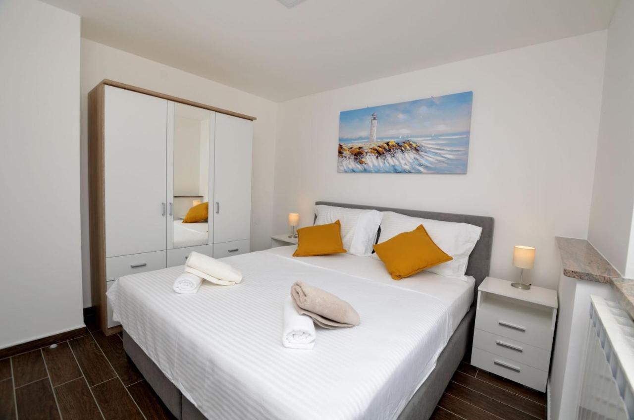 Apartments Villa Sofia Мартиншчица Экстерьер фото
