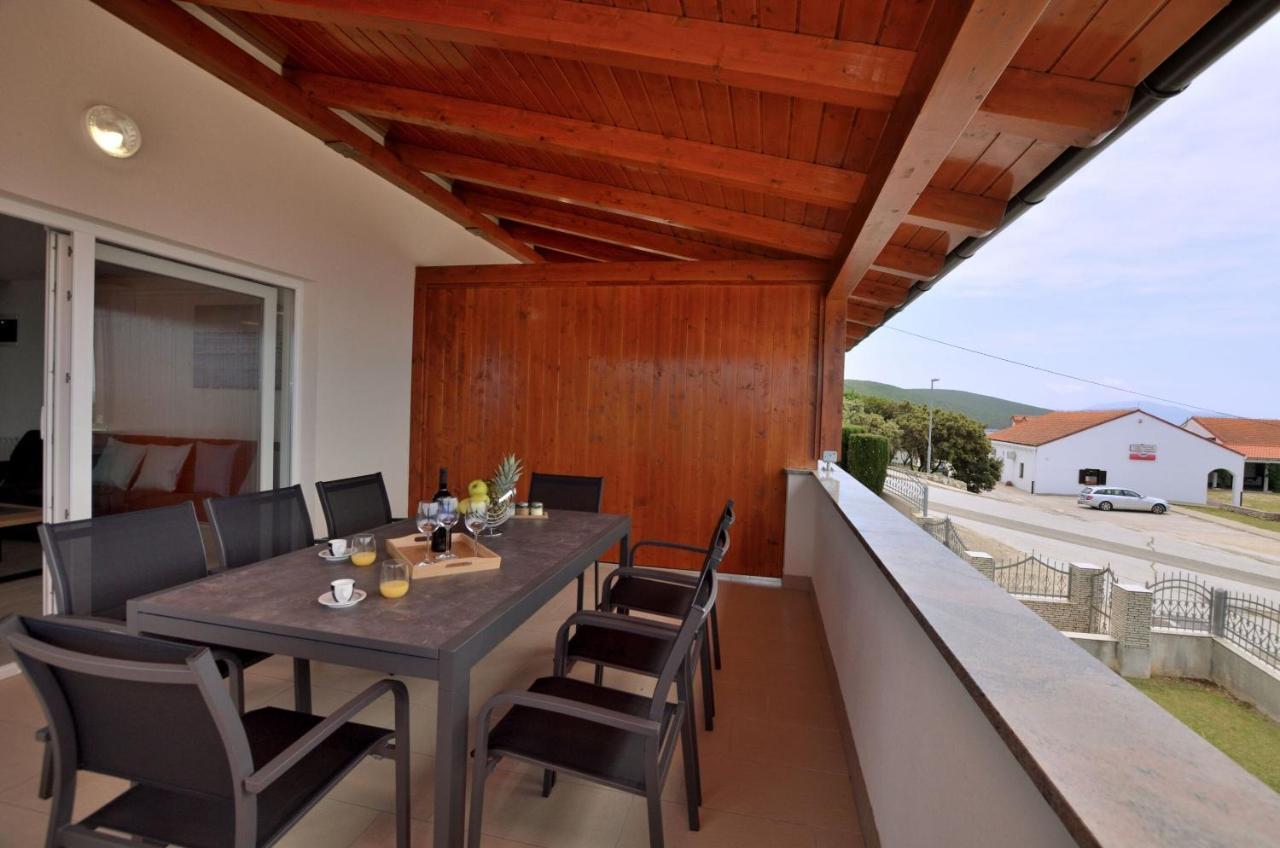 Apartments Villa Sofia Мартиншчица Экстерьер фото