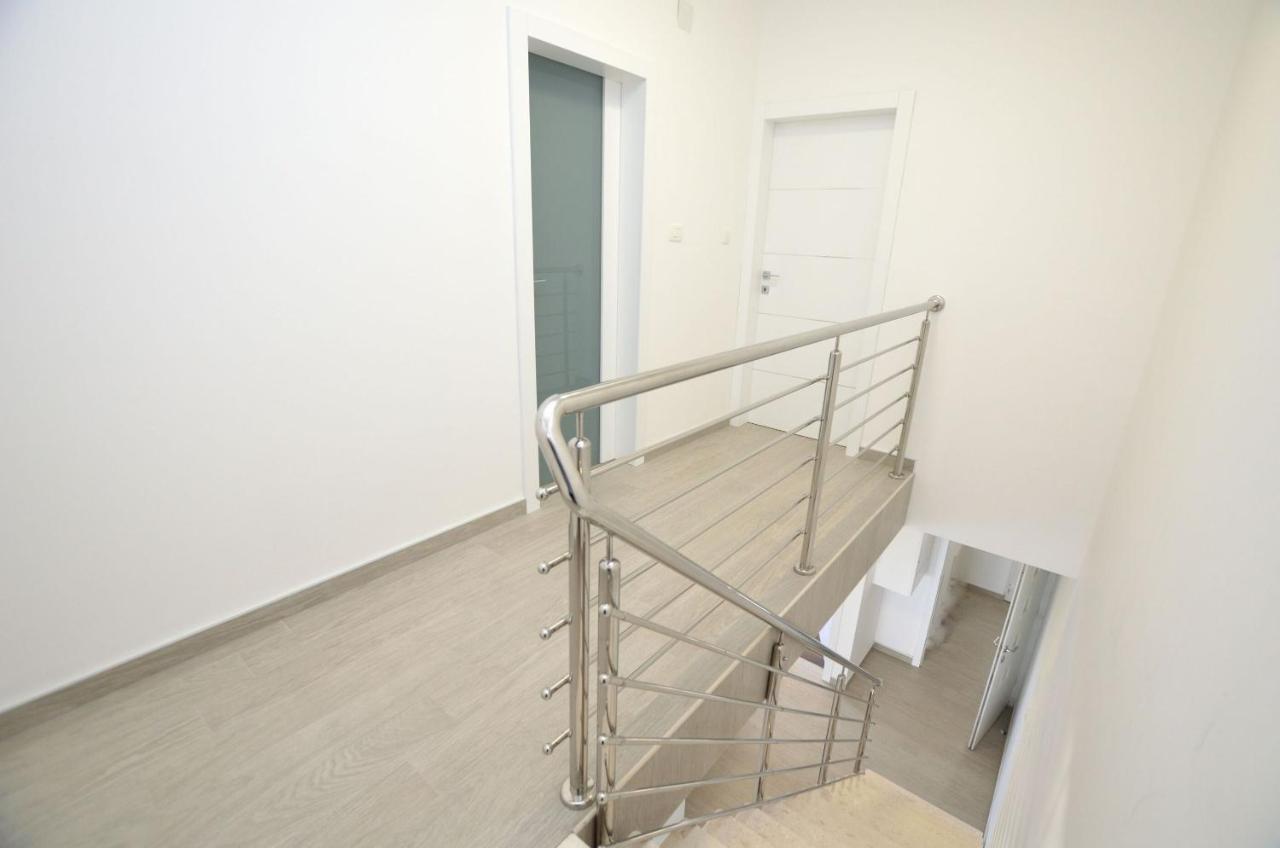 Apartments Villa Sofia Мартиншчица Экстерьер фото